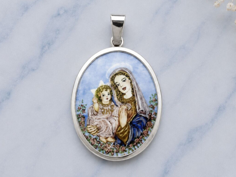 Stříbrný přívěsek - Madonka