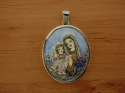 Stříbrný přívěsek - Madonka