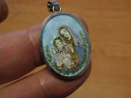 Stříbrný přívěsek - Madonka