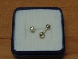 Zlaté náušnice na šroubek - kámen 3mm