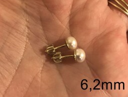 Zlaté náušnice na šroubek - perly bílé