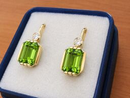 Zlaté náušnice na patent - olivín (peridot)