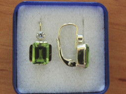 Zlaté náušnice na patent - olivín (peridot)