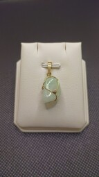 Zlatý přívěsek s polodrahokamem - Avanturin - klec