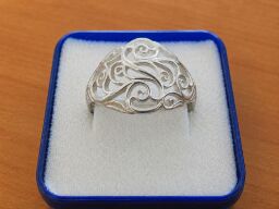 Stříbrný prsten - ornament