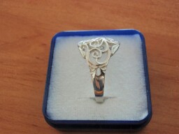 Stříbrný prsten - ornament