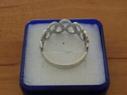 Stříbrný prsten - obloučky