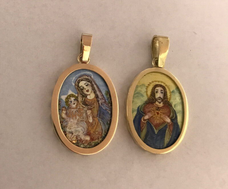 Zlatý přívěsek - Madonka velká hladká