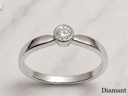Zlatý zásnubní prsten s diamantem