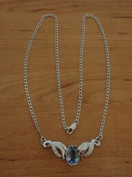 Stříbrný náhrdelník s akvamarinem