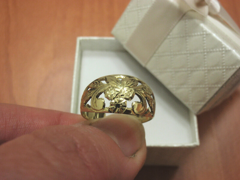 Zlatý prsten - prořezávaný široký