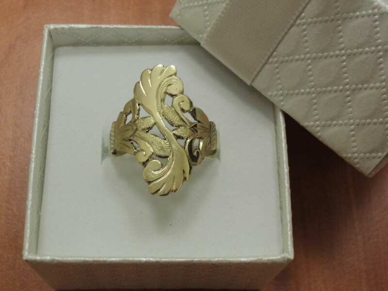 Zlatý prsten - prořezávaný plochý