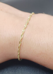 Zlatý náramek na nohu 