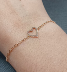 Náramek z červeného zlata se srdíčkem 