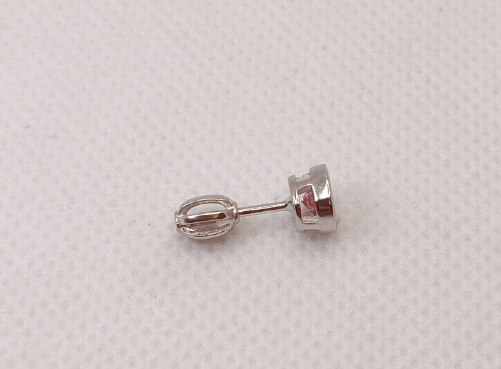 Stříbrné náušnice na šroubek - kámen 6mm