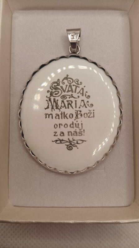Stříbrný přívěsek - madonka velká rytá