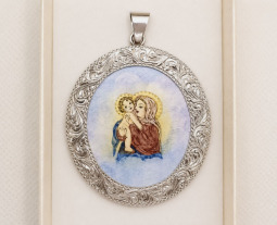 Stříbrný přívěsek - madonka velká rytá