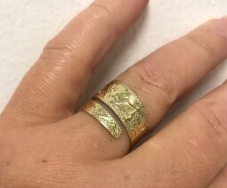 Zlatý prsten - rytý