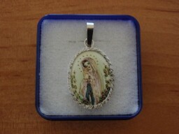 Stříbrný přívěsek - Madonka