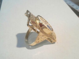 Zlatý prsten s Madonkou - velký